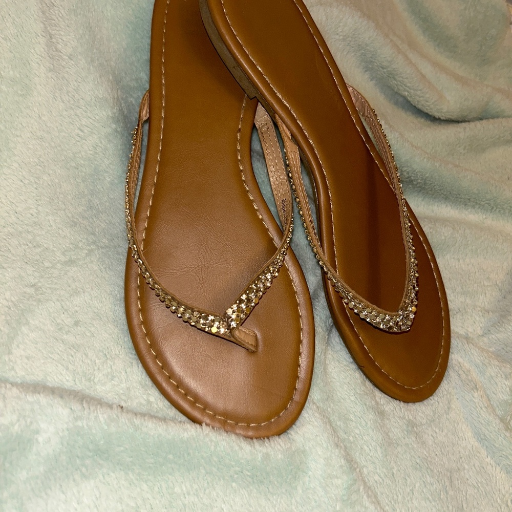 American Eagle Ladies Flip Flops